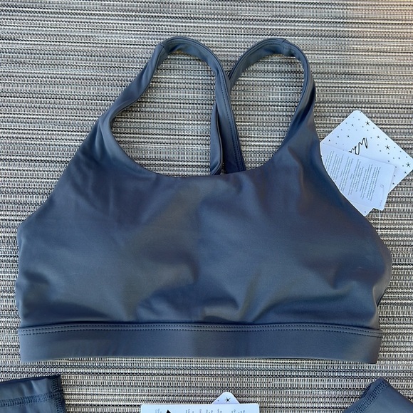 NWT Whisper Activewear Aeiral Bra & Rebecca Legging Bundle Grey Size Small - Picture 5 of 13